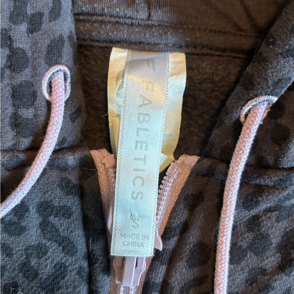 Fabletics Modal Relaxed Set! - Picture 3 of 7